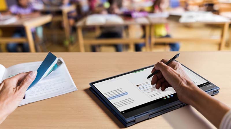صورة لينوفو تطلق حاسب ThinkPad C13 Yoga Chromebook Enterprise